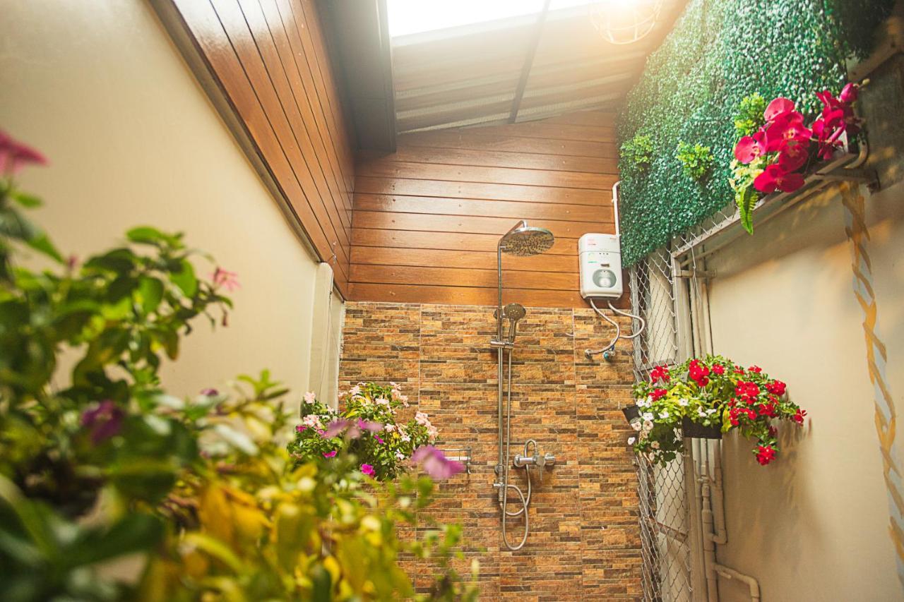 Baan Chiang Maan Hotel Чиангмай Екстериор снимка
